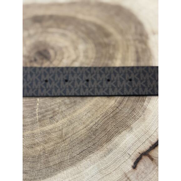 Michael Kors Reversible Logo Belt - Size L - Picture 10 of 15